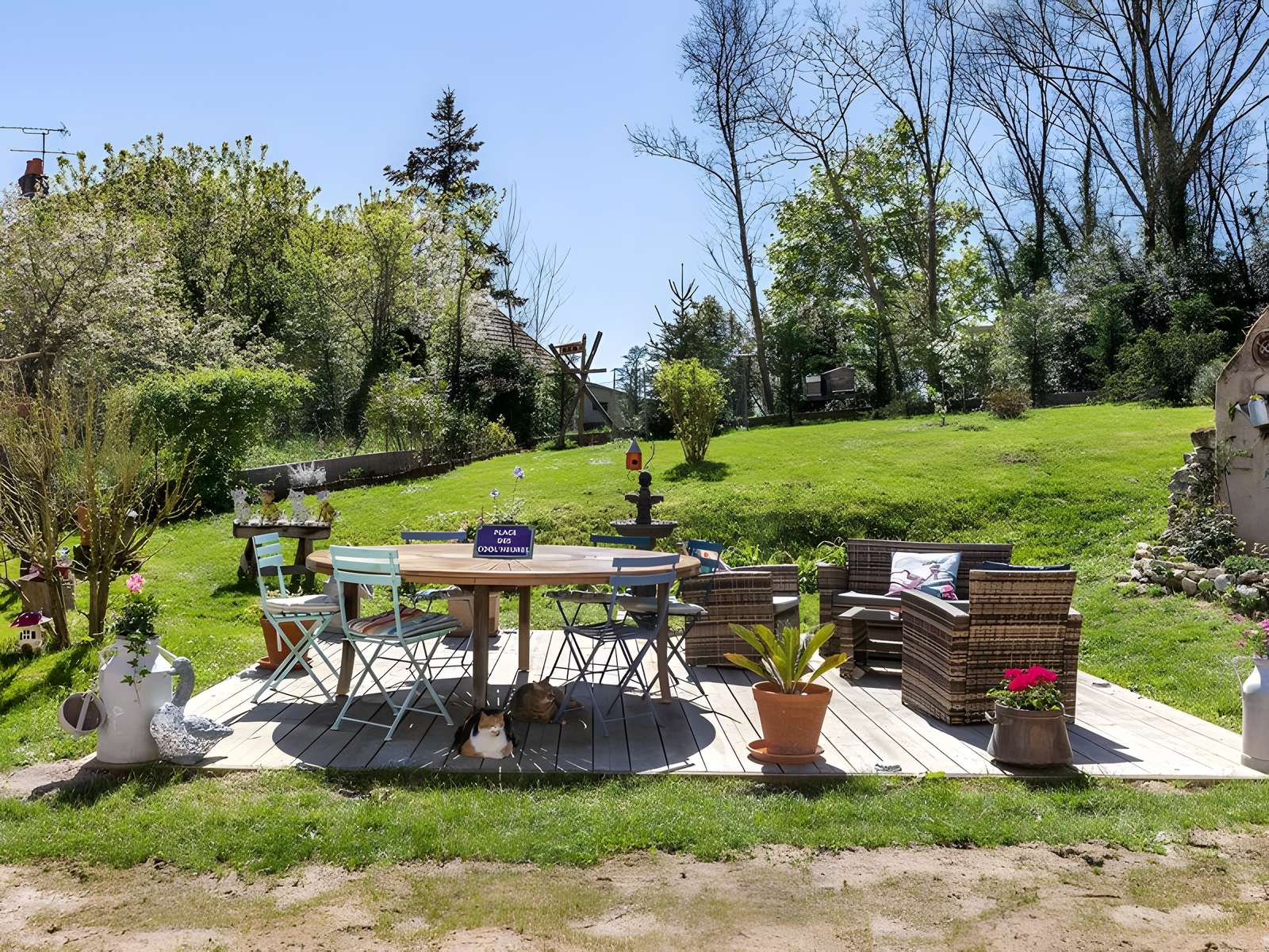 Vue sur le jardin de La Mag'Audière